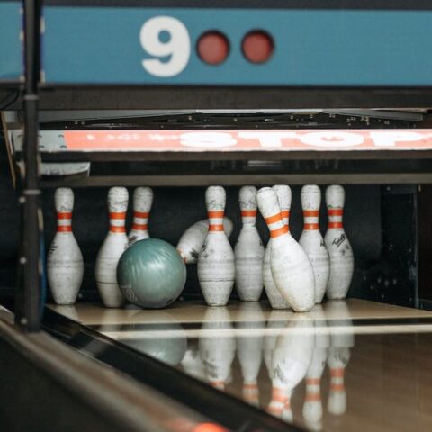 bowling2 Square
